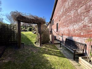 Photo 26- click for photo gallery